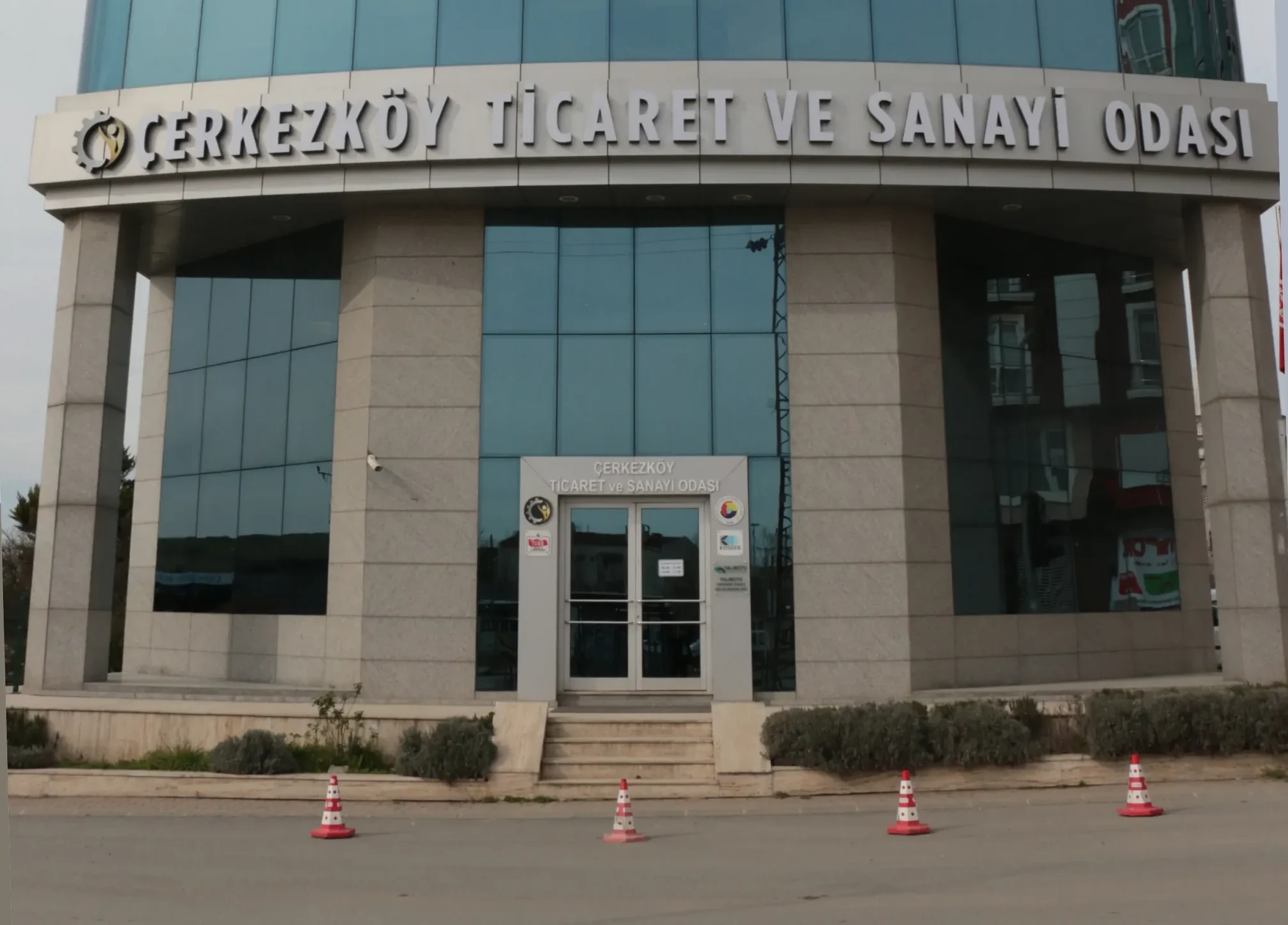ÇTSO, ihtiyaç sahiplerine 1000 adet gıda kolisi dağıttı