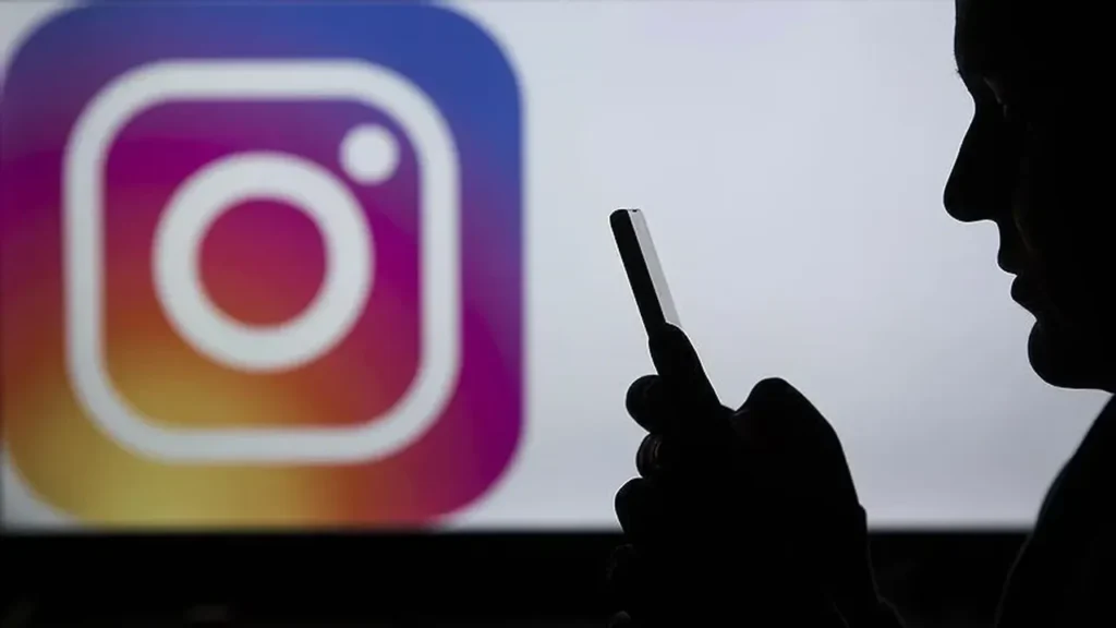 -5 Nisan Instagram çöktü mü Instagram'dan sürekli çıkış hatası yaşanıyor.