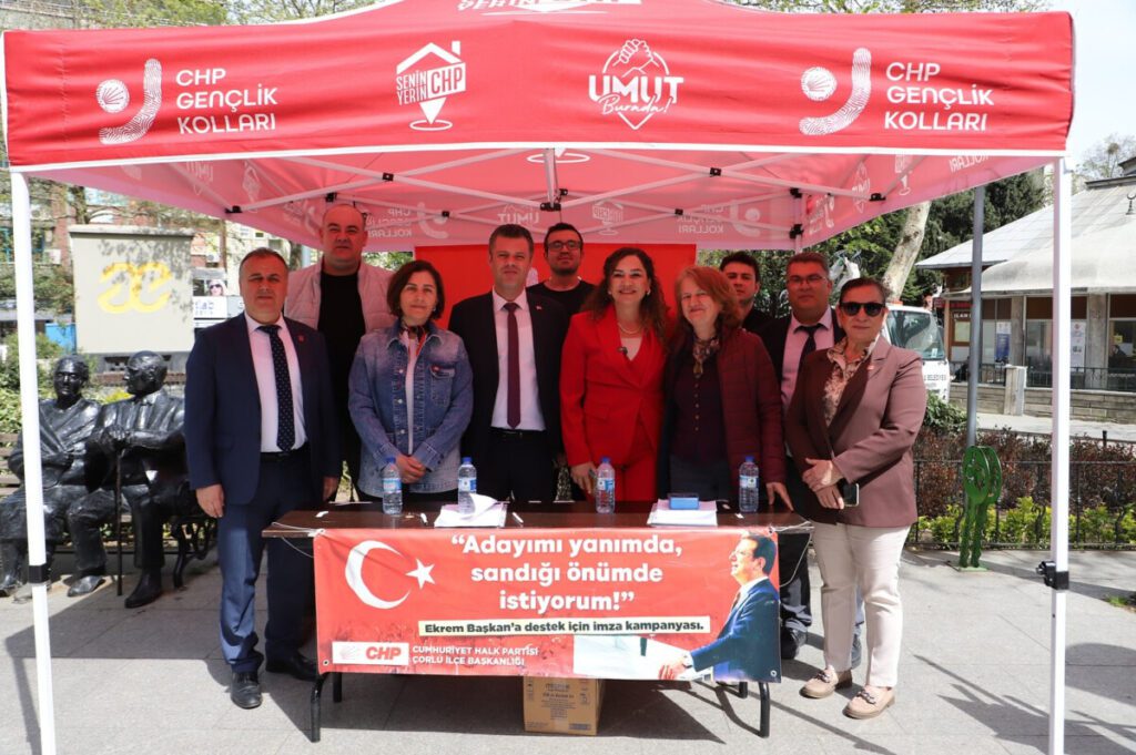 Candan Yüceer Çorlu'da çocukların İmamoğlu sergisini ziyaret etti 1 Candan Yüceer Çorlu'da çocukların İmamoğlu sergisini ziyaret etti