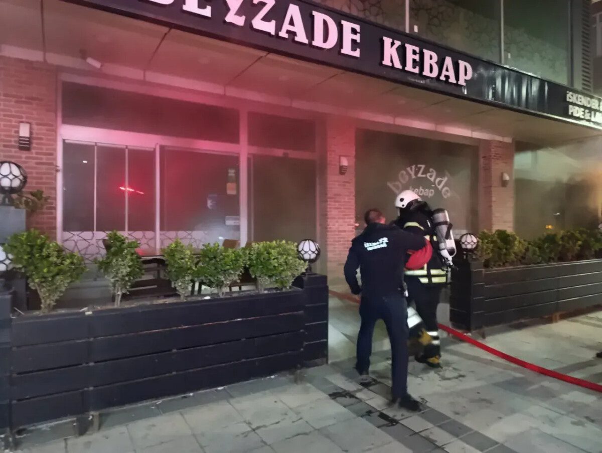 Çerkezköy’de restoranda çıkan yangın kısa sürede söndürüldü