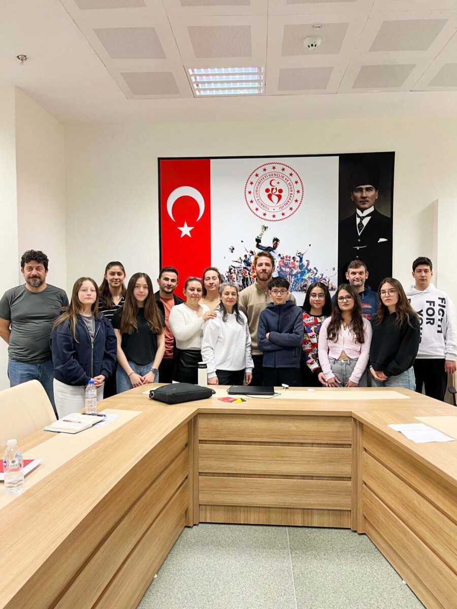 Çorlu’da eskrim hakem kursu düzenlendi