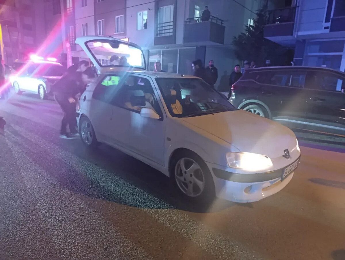 Ehliyesiz sürücünün Kapaklı'da polis ekiplerince yakalanma ani