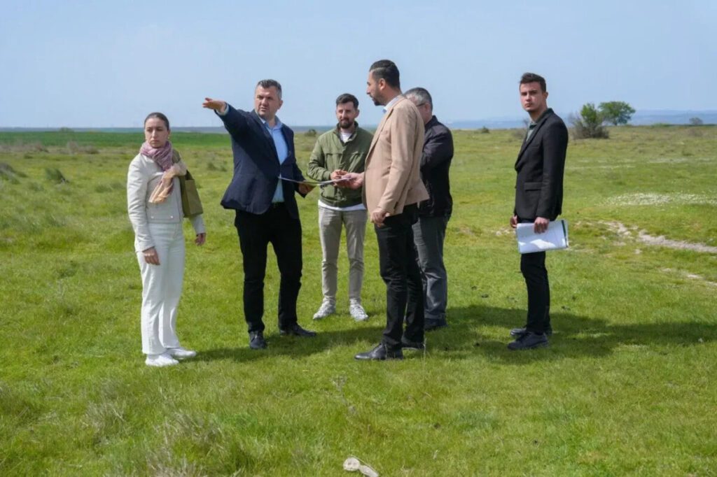 Saray’da sahipsiz hayvanlar için doğal yaşam alanı 10 Saray Belediyesi'nin Yuvalı Mahallesi'nde inşa ettiği Sahipsiz Hayvan Bakımevi ve Doğal Yaşam Alanı çalışmaları.