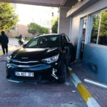 Çerkezköy’de sürücü panikle gaza bastı: Kızını yaraladı