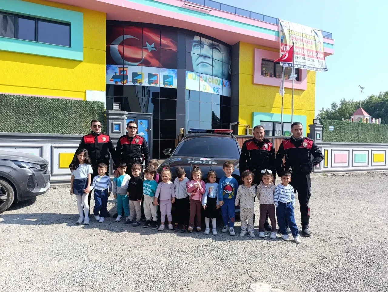 Yunus timleri Çerkezköy'de miniklere polisliği tanıttı