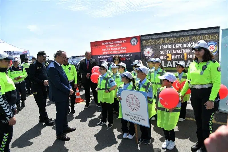 Küçük yaşta büyük bilinç! Tekirdağ’da miniklere trafik dersi