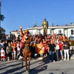 Galatasaray taraftarları tarafından sarı-kırmızıya boyanan Şarköy Taraftar Çeşmesi