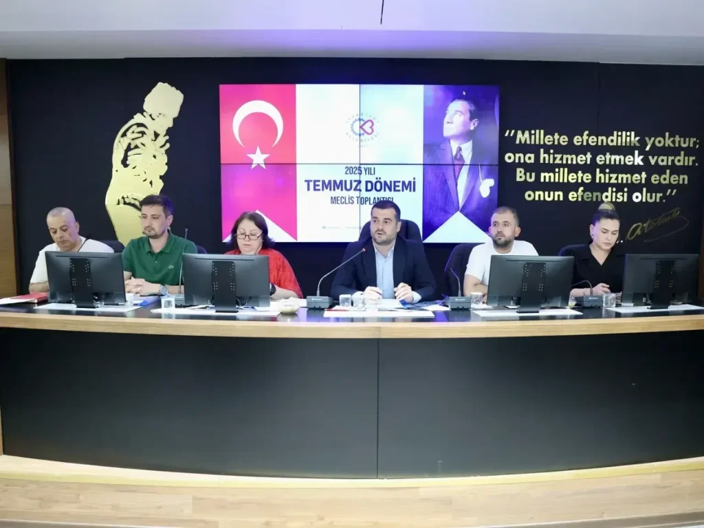 Çerkezköy Belediye Meclisi altyapı yatırımları için 100 milyon TL kredi talebini oy çokluğuyla kabul etti.
