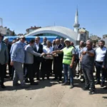 Hayrabolu’da temel atma töreninde butona basan protokol üyeleri ve hayırsever Can Münür Bayındır
