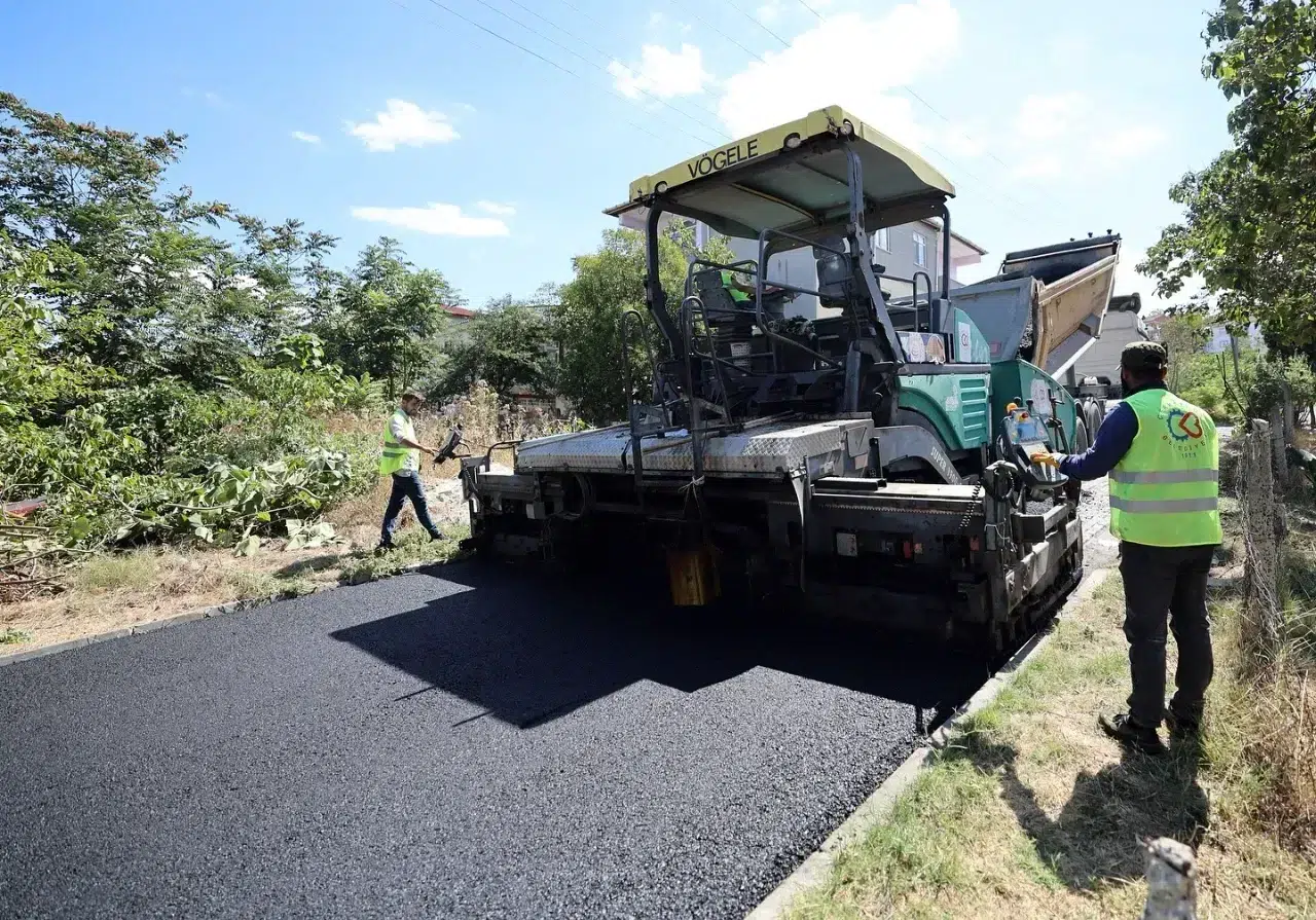 Çerkezköy Veliköy Mahallesi’nde asfaltlama çalışmaları