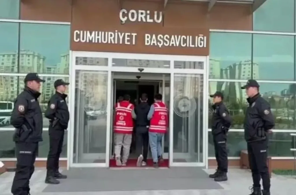 Çorlu’da silahlı saldırı sonrası şüpheli polis tarafından gözaltına alındı