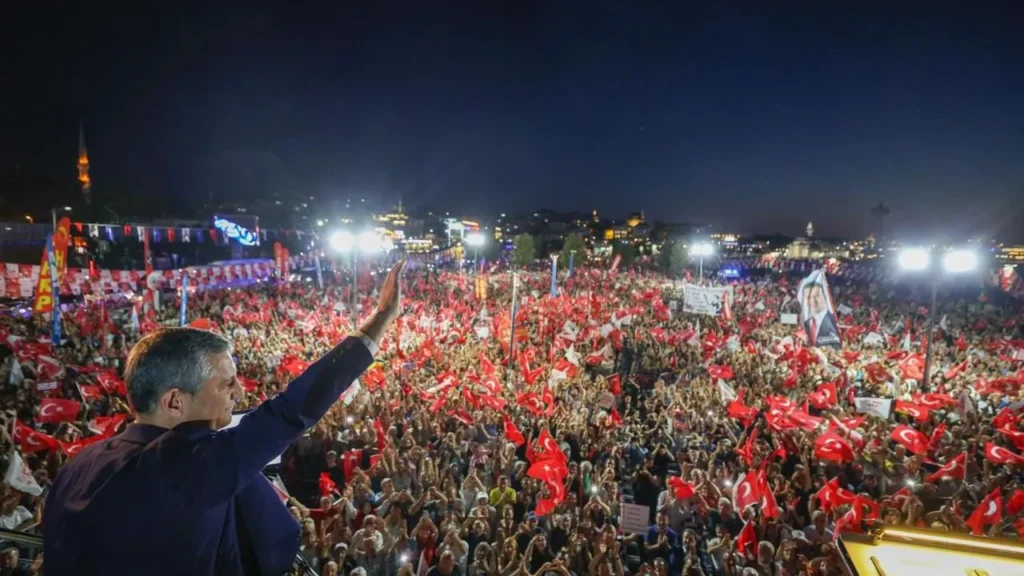 Özel’den Fidan’a eleştiri: Erdoğan sonrasına hazırlanıyor 5 Özel’den Fidan’a Eleştiri: TikTok Çekerek Erdoğan Sonrasına Hazırlanıyor