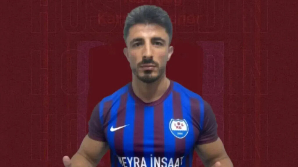 Tekirdağ Karadenizspor’un yeni transferleri Ömer Bora ve Emir Topçu imza töreninde
