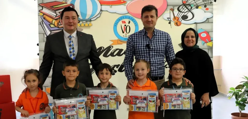 Çerkezköy Belediyesi 5 bin öğrenciye kırtasiye seti dağıttı