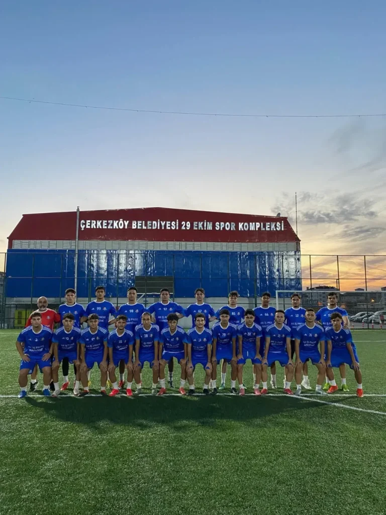 Fevzipaşaspor’un genç oyuncuları TFF Gelişim Ligi hazırlıklarında antrenmanda