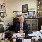 İYİ Parti Tekirdağ İl Başkanı Gökhan Metiner eğitim sistemi eleştirisi yaparken