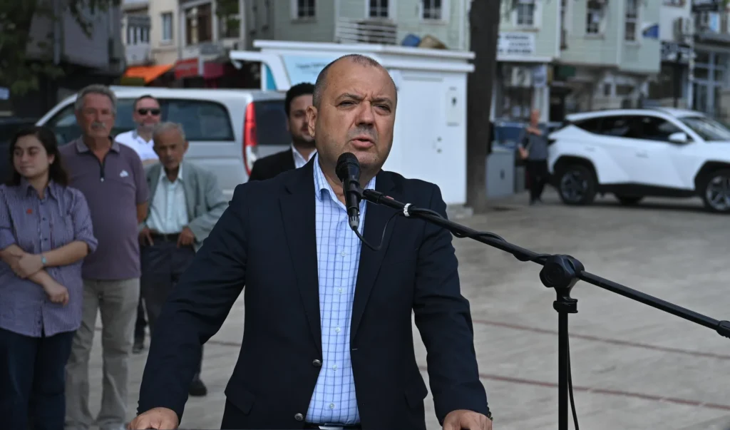 “CHP Tekirdağ Milletvekili İlhami Özcan Aygun, CHP’nin 102. kuruluş yıl dönümü töreninde konuşuyor