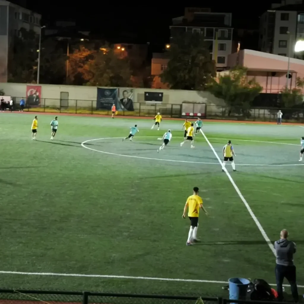 Malkara 14 Kasımspor, hazırlık maçında galip geldi 1 Malkara 14 Kasımspor, hazırlık maçında Bıyıkalispor’u 3-0 yenerek sezona moralli bir başlangıç yaptı.