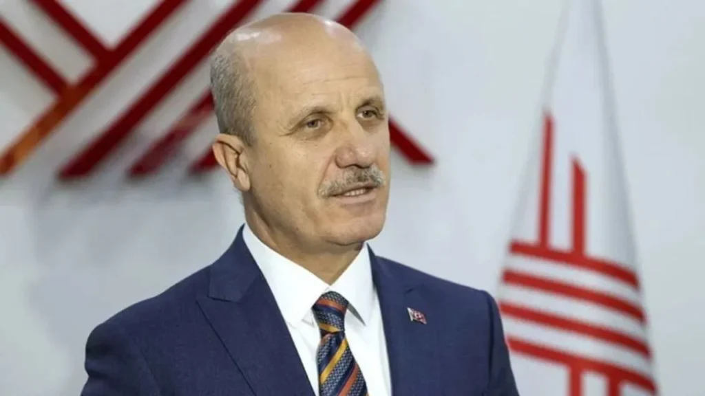 YÖK Başkanı Özvar’dan üniversite e-kayıt açıklaması 3 YÖK Başkanı Özvar’dan üniversite e-kayıt açıklaması