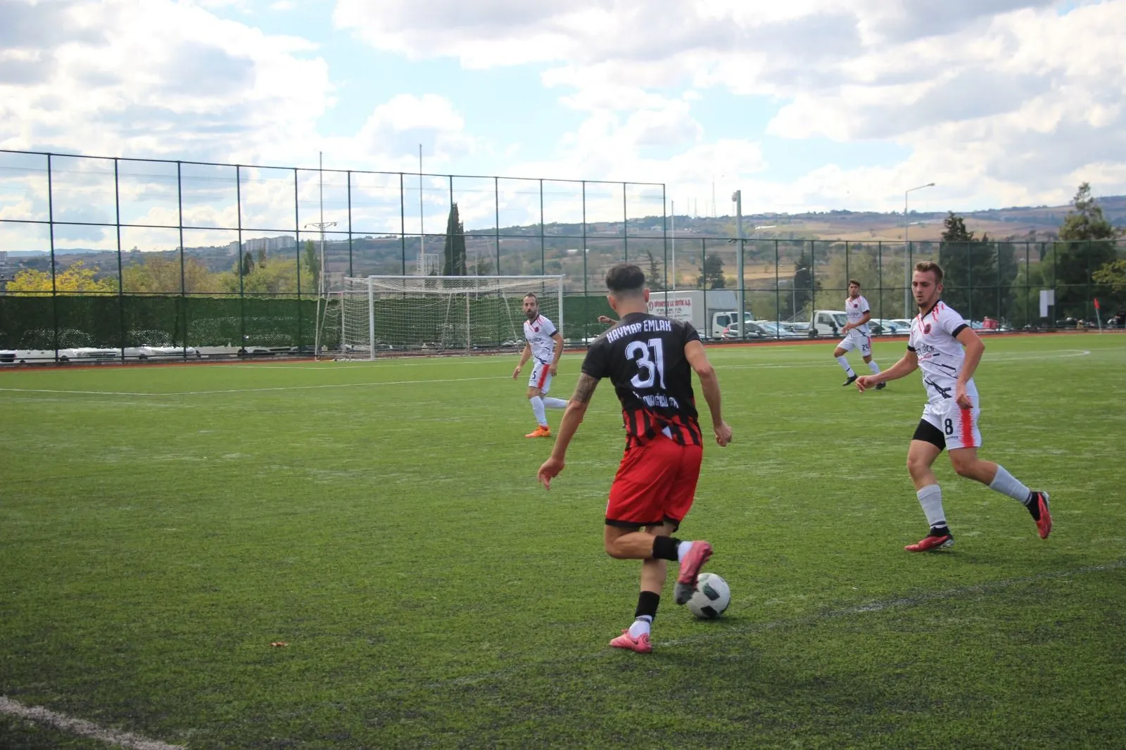 Altınovagücüspor ile Ferhadanlıspor Tekirdağ 1. Amatör Küme’de 1-1 berabere kaldı