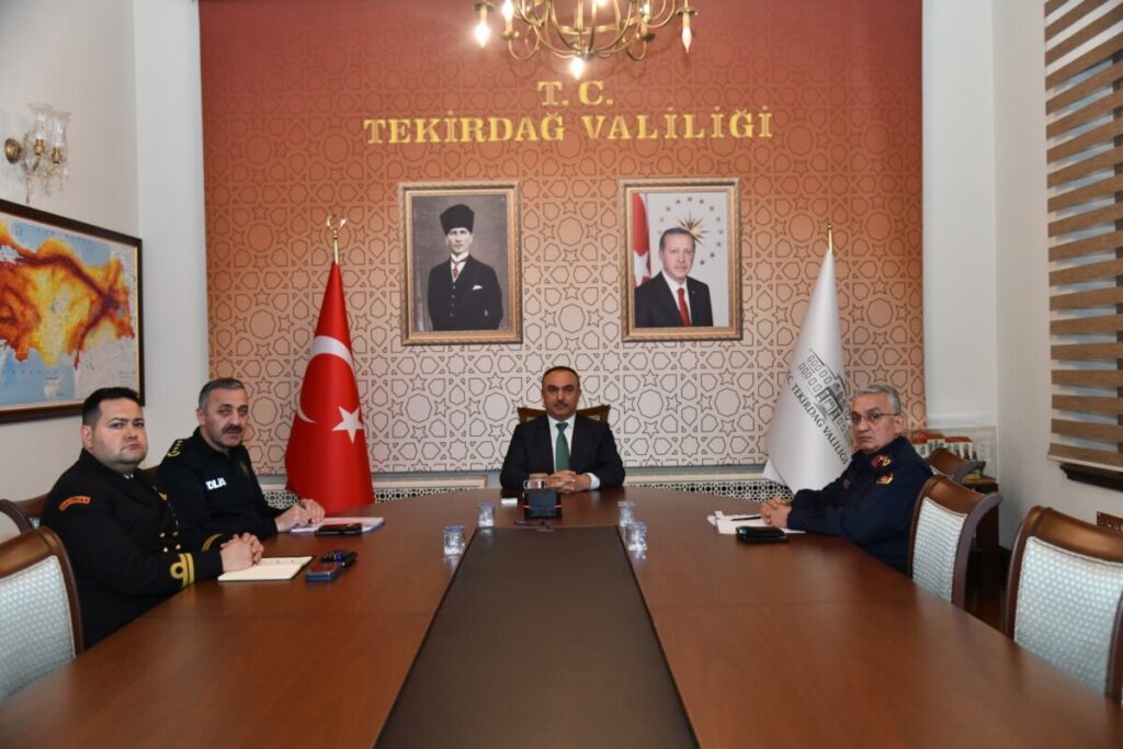 Vali Soytürk, yılbaşı tedbirleri toplantısına katıldı