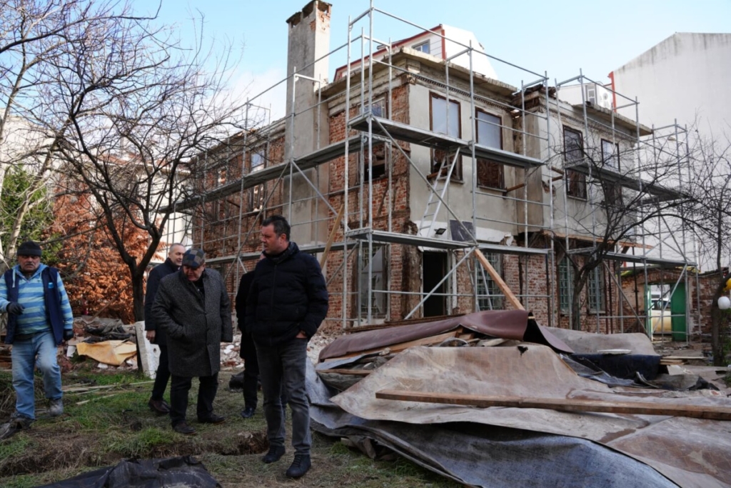 Başkan Sarıkurt tarihi projeleri yerinde inceledi