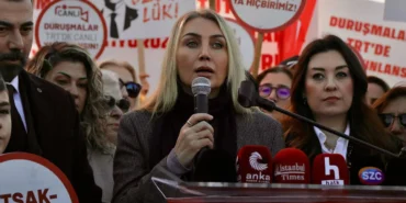 Dilek İmamoğlu’ndan TBMM’ye şeffaflık çağrısı 24 Dilek İmamoğlu’ndan TBMM’ye Şeffaflık Çağrısı