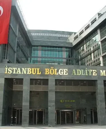 İstanbul'da adliyede kanlı saldırı: Savcı hakimi vurdu! 2 İstanbul'da adliyede kanlı saldırı: Savcı hakimi vurdu!