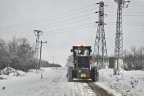 Şarköy Belediyesi karla mücadelesini sürdürüyor