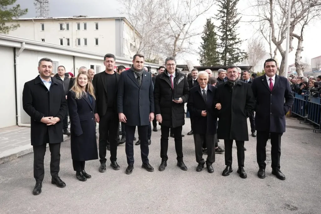 Cem Avşar'dan 6 Şubat paylaşımı: Unutmadık, unutturmayacağız...