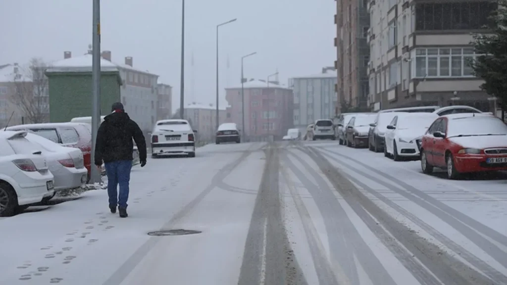 Tekirdağ’da bugün okullar tatil mi? 2 Şubat Pazartesi kar tatili olacak mı?