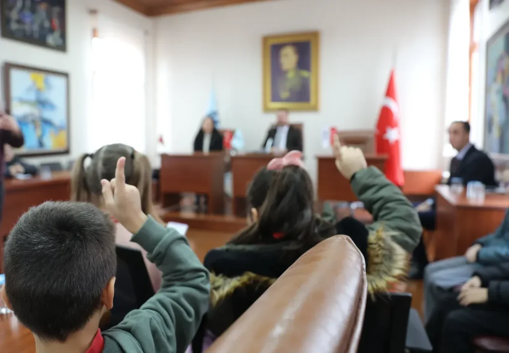 Şarköy’de çocuklara yerel yönetim eğitimi verildi
