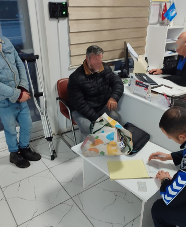 Süleymanpaşa Belediyesi'nden dilencilere zabıta müdahalesi 7 Süleymanpaşa Belediyesi'nden dilencilere zabıta müdahalesi