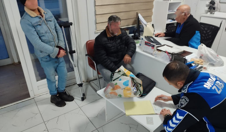 Süleymanpaşa Belediyesi'nden dilencilere zabıta müdahalesi 6 Süleymanpaşa Belediyesi'nden dilencilere zabıta müdahalesi