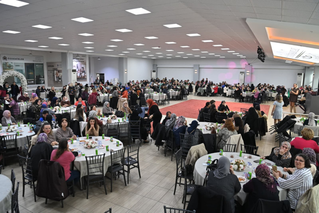 Süleymanpaşa’da kadınlar doyasıya eğlendi