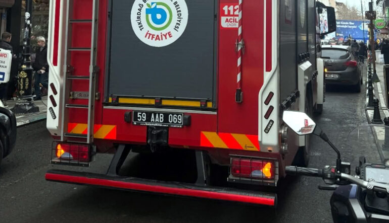 Tekirdağ'da feci kaza: Kadın elini kıyma makinesine kaptırdı! 6 Tekirdağ'da feci kaza: Kadın elini kıyma makinesine kaptırdı!
