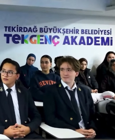 Tekirdağ Büyükşehir’den 12. sınıf öğrencilerine sınav desteği 3 Tekirdağ Büyükşehir’den 12. sınıf öğrencilerine sınav desteği