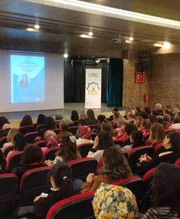 Tekirdağ’da ergenlik dönemi ve problemleri masaya yatırıldı