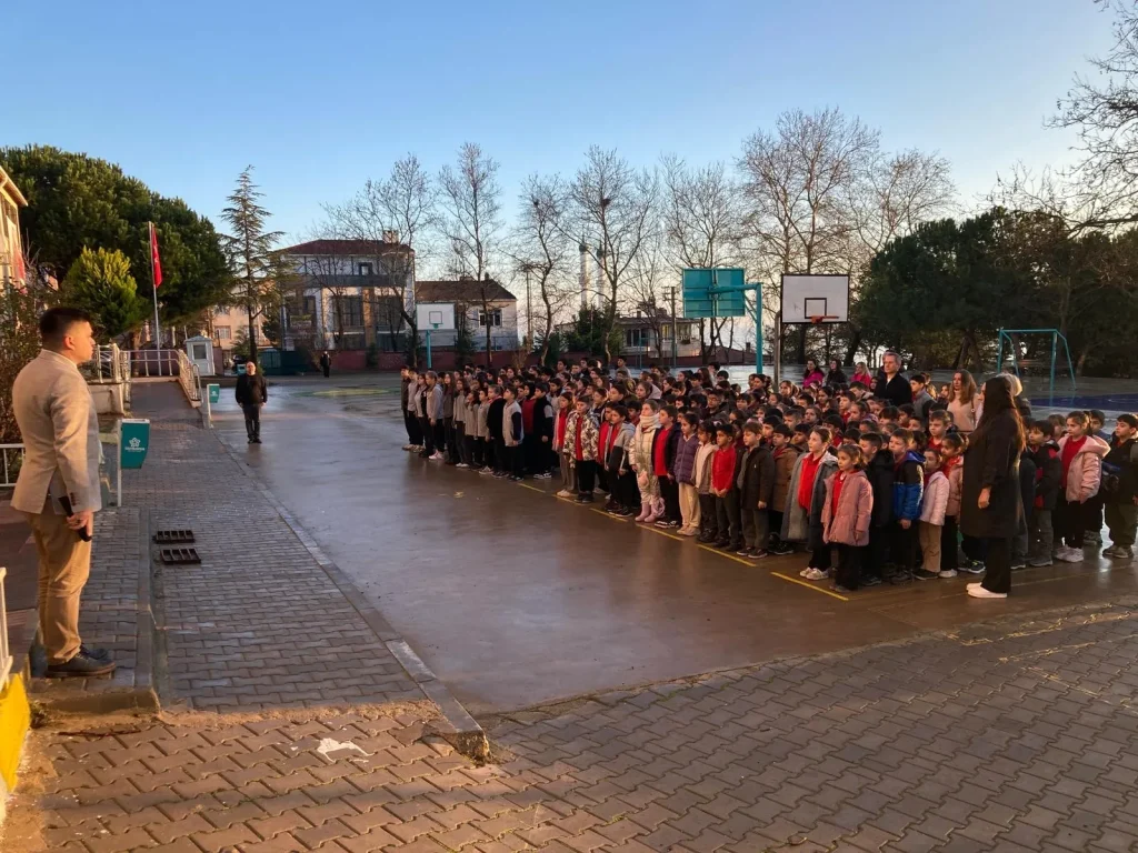 Tekirdağ’da okullarda deprem şehitleri anıldı