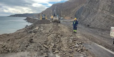 Şarköy’de heyelan alarmı: Gaziköy–Uçmakdere yolu 3 hafta trafiğe kapalı!
