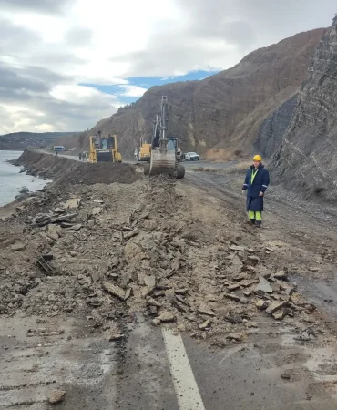 Şarköy’de heyelan alarmı: Gaziköy–Uçmakdere yolu 3 hafta trafiğe kapalı!