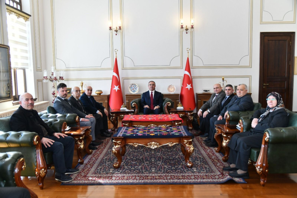 Şehit Aileleri Derneği heyeti Tekirdağ Valisi Recep Soytürk’ü ziyaret etti