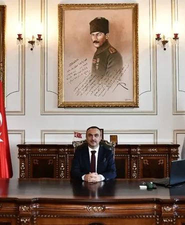 Vali Soytürk'ten 6 Şubat mesajı: Allah bizlere bir daha böyle acılar yaşatmasın 7 Tekirdağ Valisi Soytürk’ten 6 Şubat mesajı