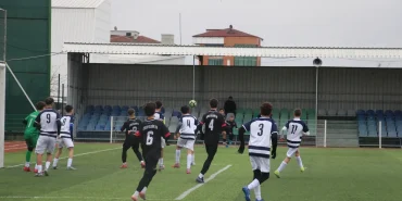 U14 Gelişim Ligi’nde zirve maçında kazanan çıkmadı