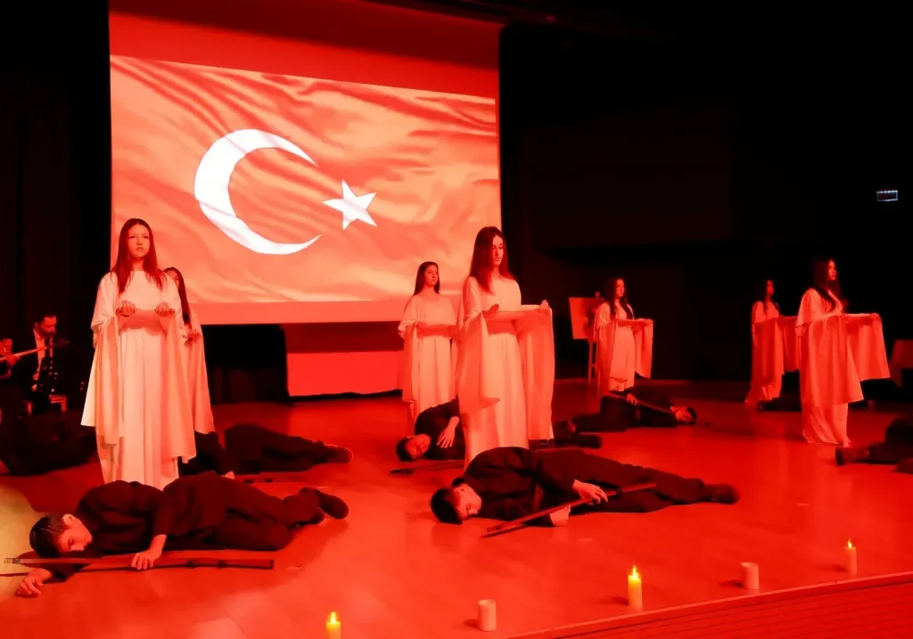 Çerkezköy’de İstiklal Marşı’nın 105. yılı kutlandı 4 Çerkezköy’de İstiklal Marşı’nın 105. yılı kutlandı