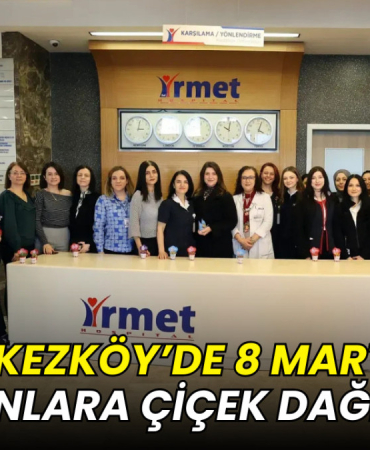 Çerkezköy’de 8 Mart’ta kadınlara çiçek dağıtıldı 8 Çerkezköy’de 8 Mart’ta kadınlara çiçek dağıtıldı