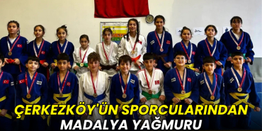 Çerkezköy'ün sporcularından madalya yağmuru