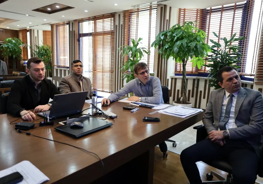 Kızılpınar'da mahalle çalışmaları muhtarlar ile değerlendirildi