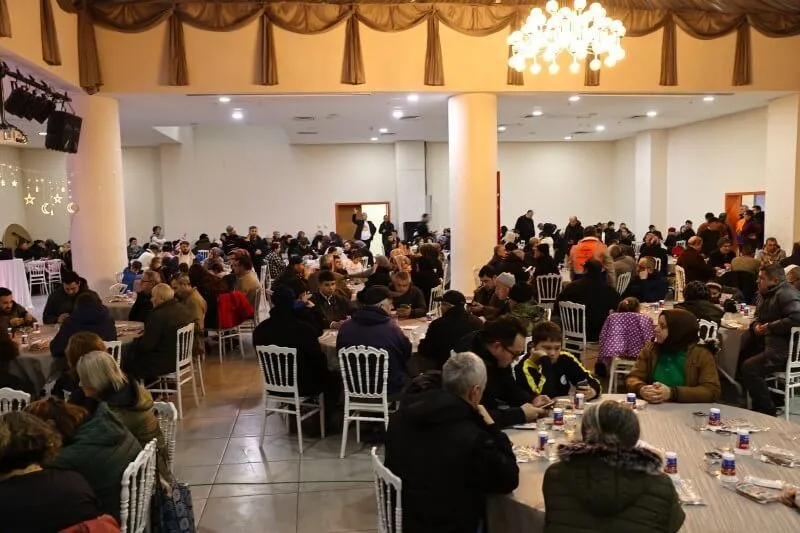 Kapaklı’da “Gönül Sofraları” vatandaşları buluşturuyor 4 Kapaklı’da “Gönül Sofraları” vatandaşları buluşturuyor