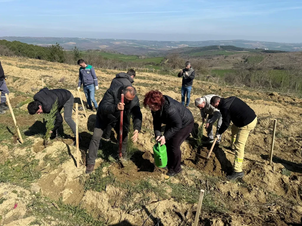 Süleymanpaşa Basın Mensupları Derneği'nden doğaya anlamlı katkı: 59 fidan Tekirdağ'a nefes olacak